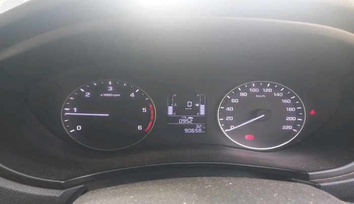 2016 Hyundai i20 Active 1.4 S, Diesel, Manual, 90,658 km, interior
