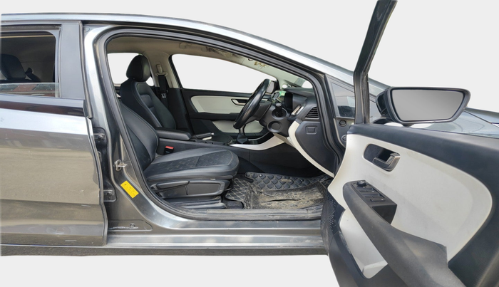 2022 Tata ALTROZ XZ PLUS PETROL, Petrol, Manual, 1,30,779 km, interior