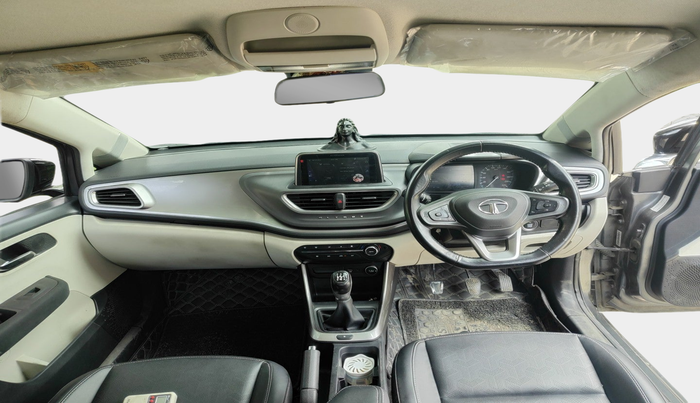 2022 Tata ALTROZ XZ PLUS PETROL, Petrol, Manual, 1,30,779 km, interior