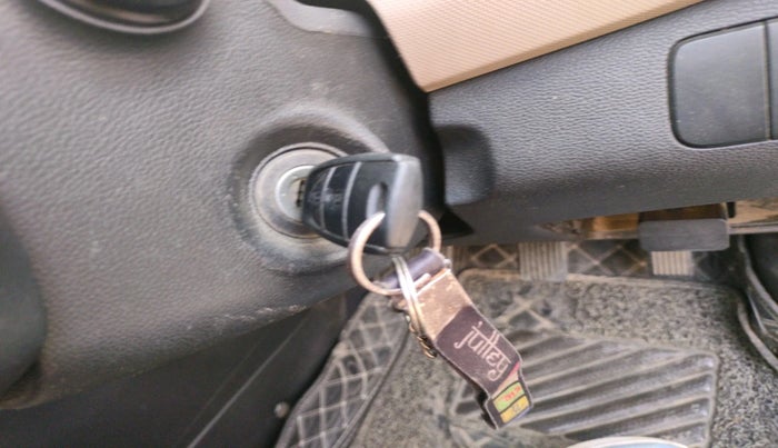 2016 Hyundai Grand i10 SPORTZ 1.2 KAPPA VTVT, Petrol, Manual, 87,120 km, interior