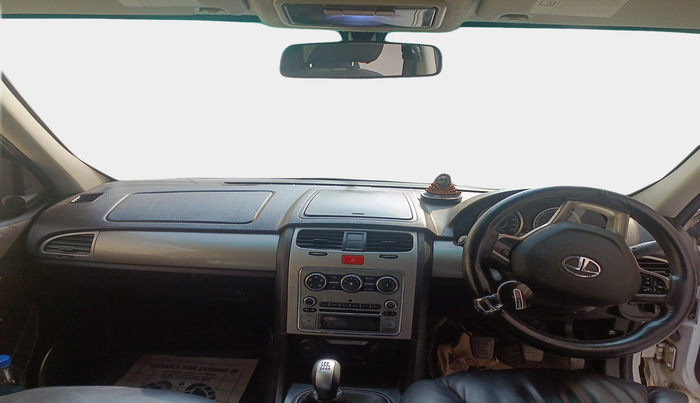 2017 Tata Safari Storme 2.2 VX 4X2, Diesel, Manual, 1,45,137 km, interior