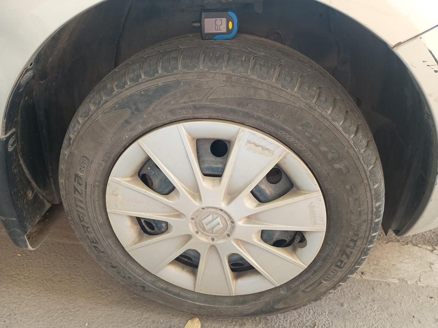 2010 Maruti SX4 VXI, Petrol, Manual, 52,552 km, tyre