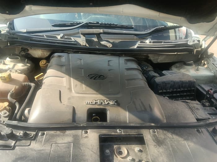 2018 Mahindra XUV500 W11, Diesel, Manual, 1,07,244 km, exterior