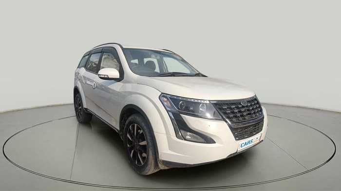2018 Mahindra XUV500 W11, Diesel, Manual, 1,07,244 km, exterior