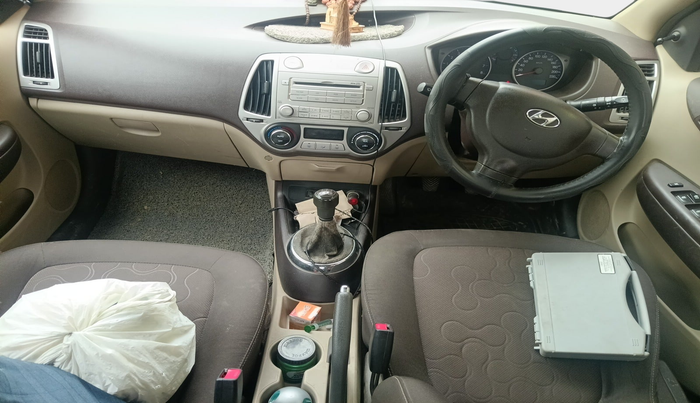 2011 Hyundai i20 MAGNA 1.2, Petrol, Manual, 1,06,219 km, interior