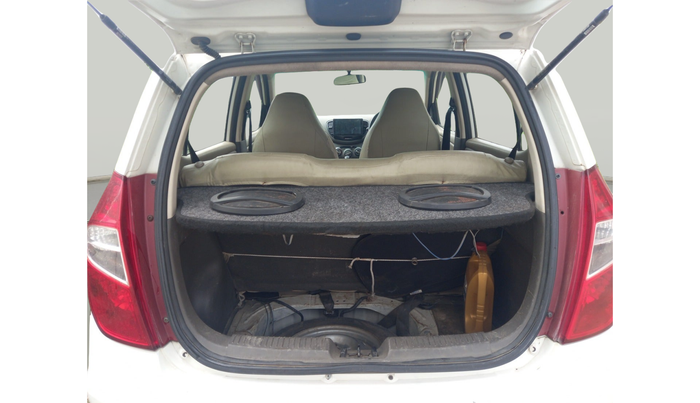 2013 Hyundai i10 MAGNA 1.1, Petrol, Manual, 61,501 km, exterior