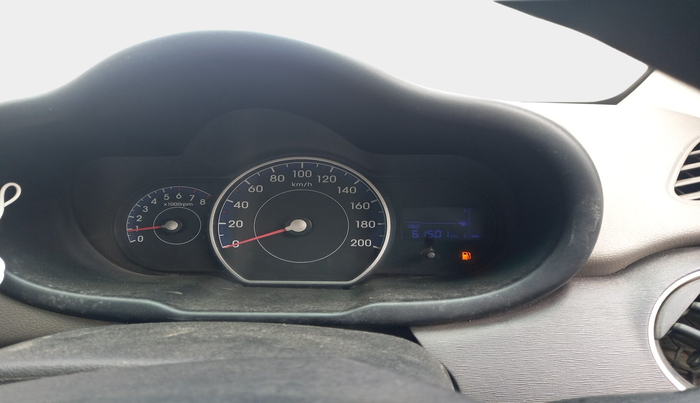 2013 Hyundai i10 MAGNA 1.1, Petrol, Manual, 61,501 km, interior