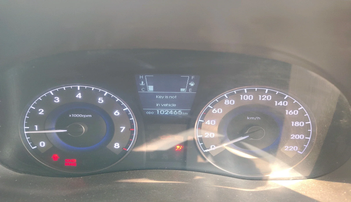 2011 Hyundai Verna FLUIDIC 1.6 VTVT SX, Petrol, Manual, 1,02,465 km, interior