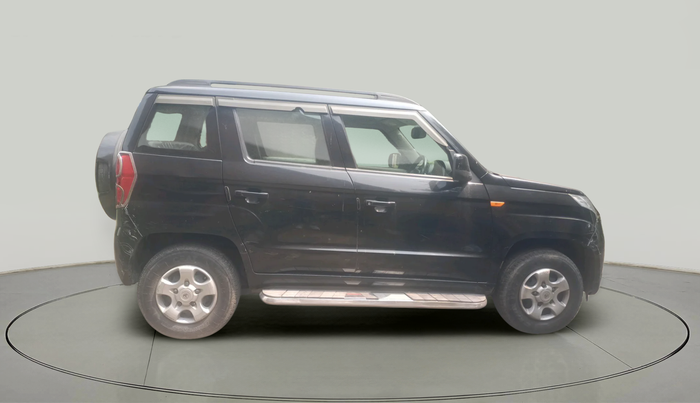 2017 Mahindra TUV300 T6 PLUS, Diesel, Manual, 71,917 km, exterior