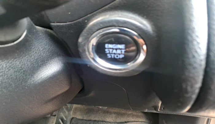 2017 Toyota Innova Crysta 2.4 VX 7 STR, Diesel, Manual, 2,40,935 km, interior