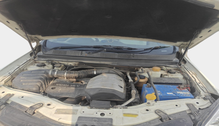 2011 Chevrolet Captiva LTZ AWD AT, Diesel, Automatic, 1,82,384 km, exterior