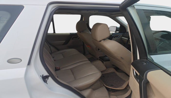 2014 Landrover Freelander 2 TD4 SE, Diesel, Automatic, 1,27,233 km, interior