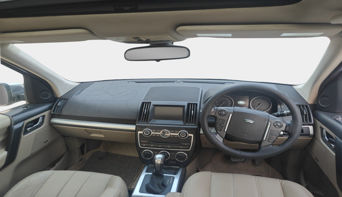 2014 Landrover Freelander 2 TD4 SE, Diesel, Automatic, 1,27,233 km, interior