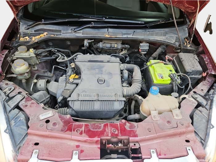 2010 Fiat Linea EMOTION 1.4, Petrol, Manual, 1,03,873 km, exterior