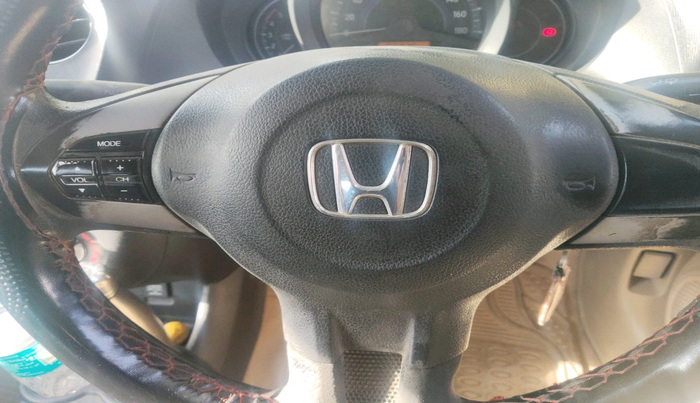 2015 Honda Amaze 1.5L I-DTEC S, Diesel, Manual, 1,55,026 km, interior