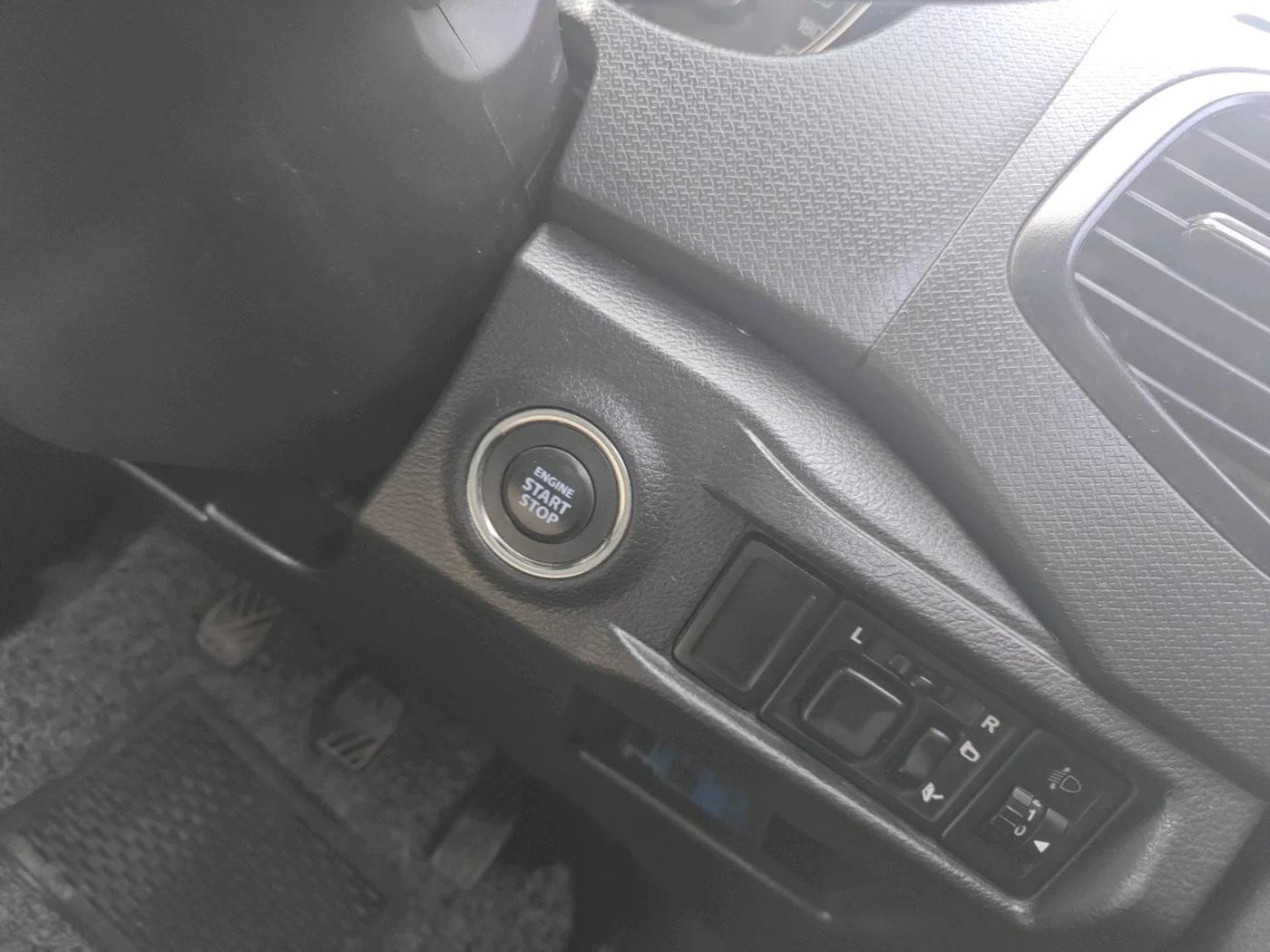 2020 Maruti Vitara Brezza VXI, Petrol, Manual, 82,186 km, interior