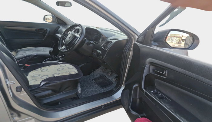 2020 Maruti Vitara Brezza VXI, Petrol, Manual, 82,186 km, interior