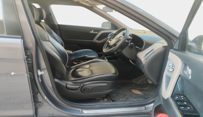 2015 Hyundai Creta SX PLUS AT 1.6 DIESEL, Diesel, Automatic, 1,66,184 km, interior