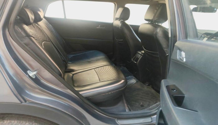 2015 Hyundai Creta SX PLUS AT 1.6 DIESEL, Diesel, Automatic, 1,66,184 km, interior