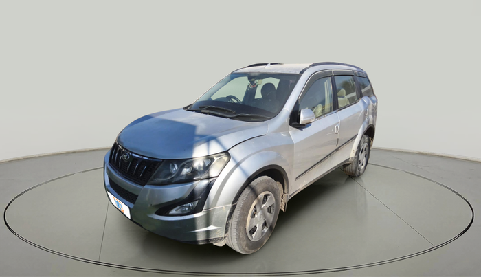 2017 Mahindra XUV500 W6, Diesel, Manual, 74,003 km, exterior