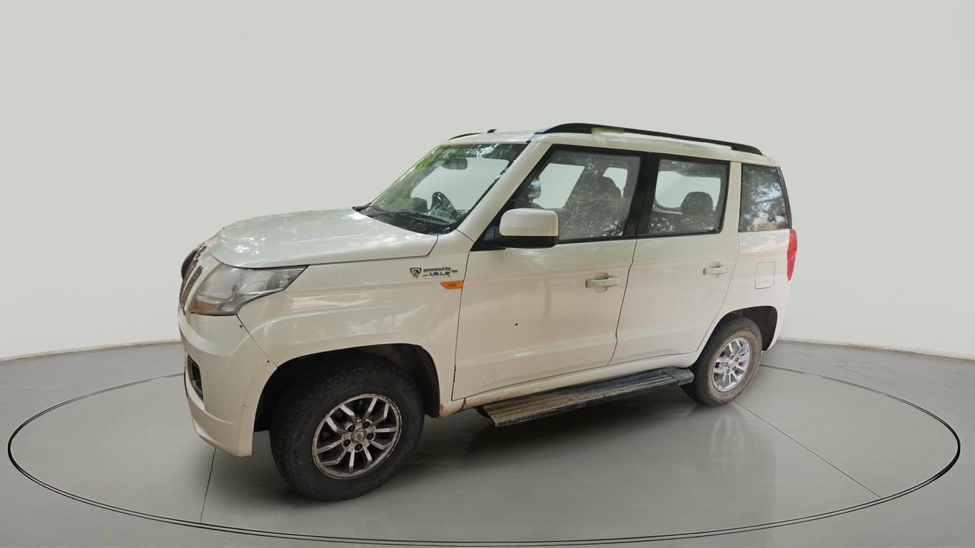 2016 Mahindra TUV300 T8, Diesel, Manual, 78,667 km, exterior