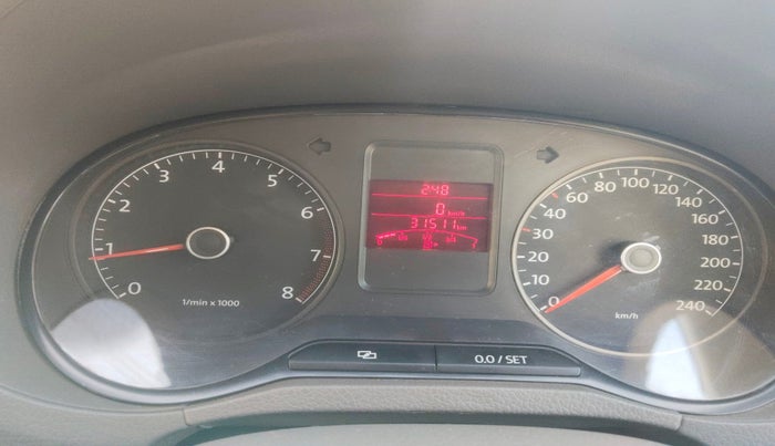 2011 Volkswagen Vento HIGHLINE 1.6 MPI, Petrol, Manual, 31,511 km, interior