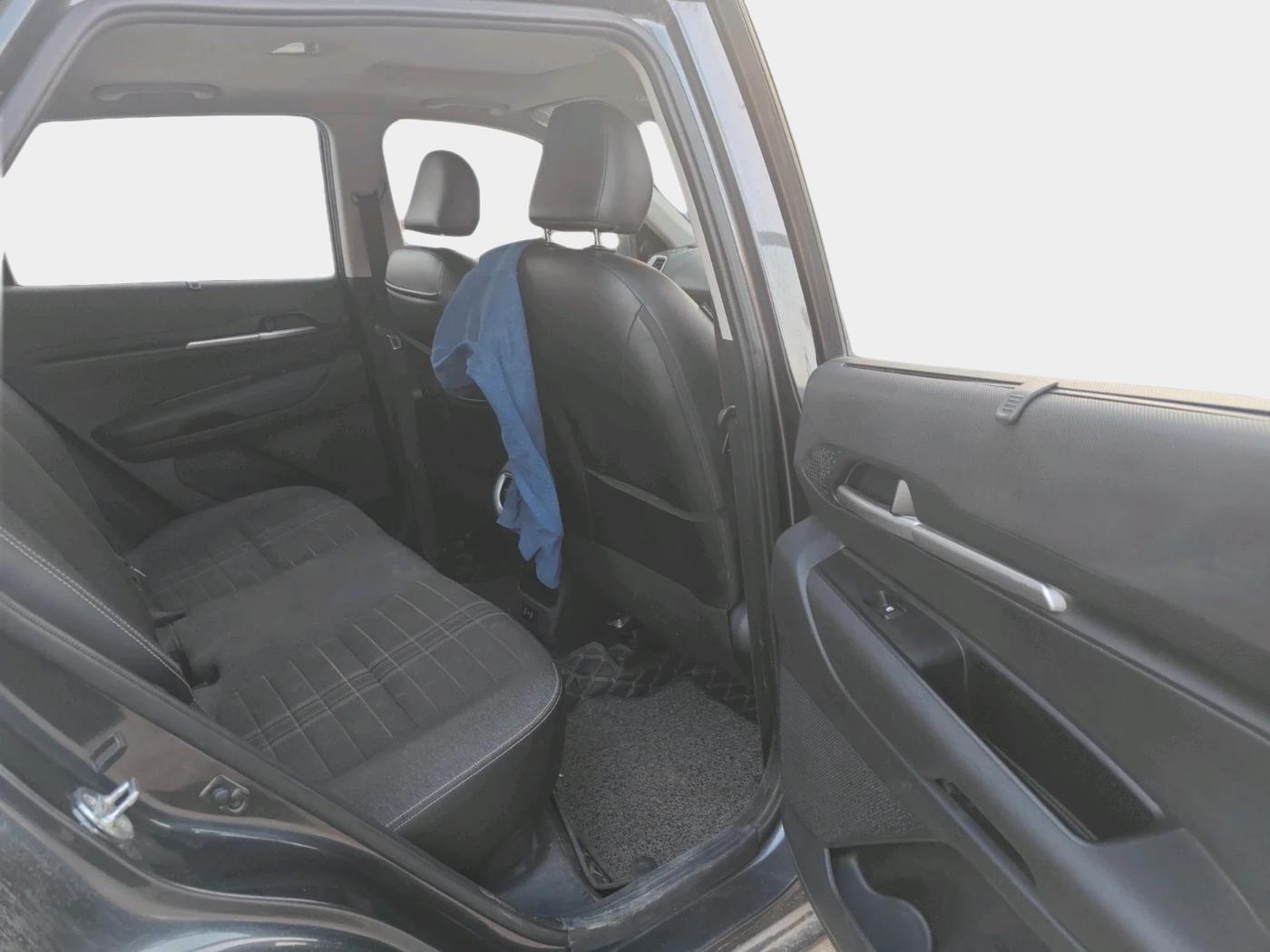 2025 KIA SONET HTK (O) 1.2 Petrol MT, Petrol, Manual, 39,055 km, interior