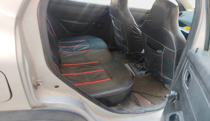 2017 Renault Kwid RXT 0.8, Petrol, Manual, 1,40,812 km, interior