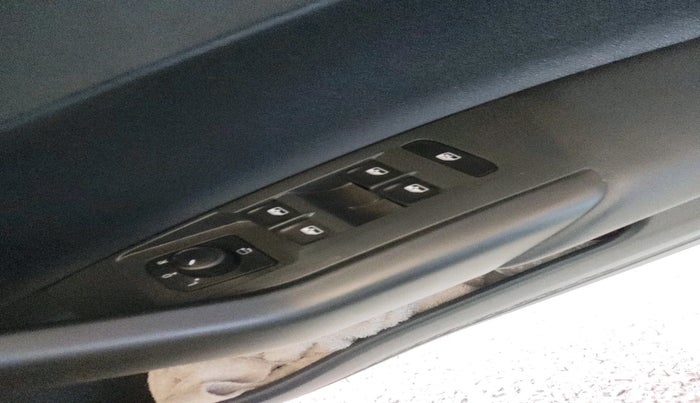 2025 Volkswagen VIRTUS GT Line 1.0 TSI MT, Petrol, Manual, 3,078 km, interior