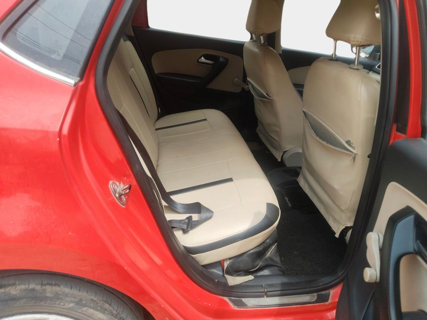 2011 Volkswagen Polo TRENDLINE 1.2L DIESEL, Diesel, Manual, 2,05,300 km, interior