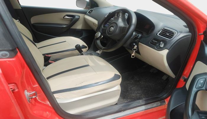 2011 Volkswagen Polo TRENDLINE 1.2L DIESEL, Diesel, Manual, 2,03,585 km, interior