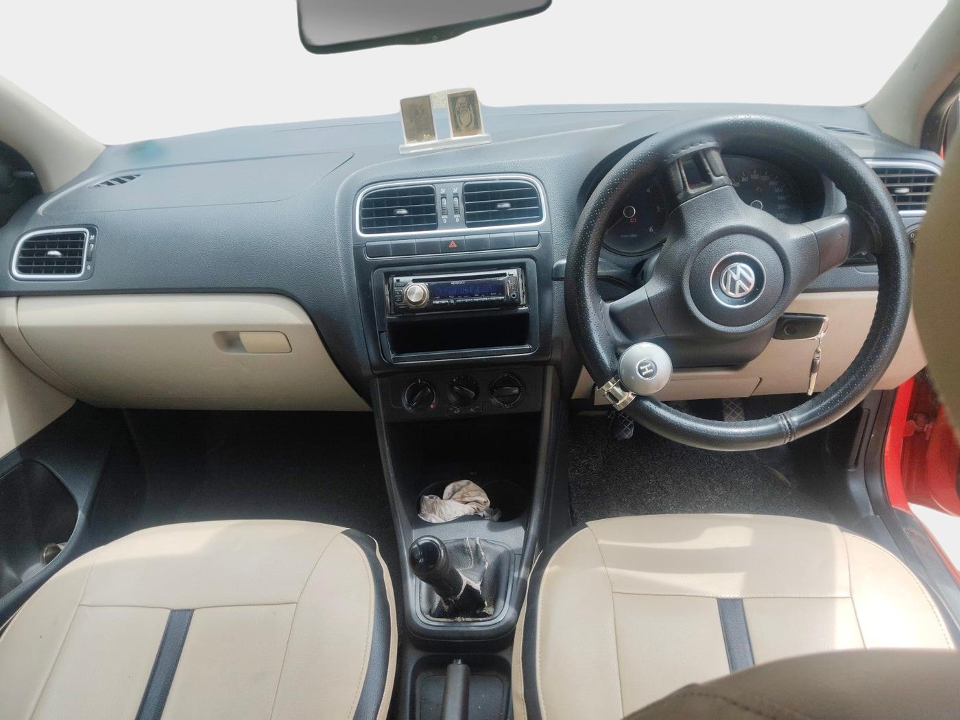 2011 Volkswagen Polo TRENDLINE 1.2L DIESEL, Diesel, Manual, 2,05,300 km, interior