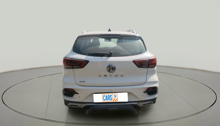 2024 MG ASTOR Shine 1.5 MT (Ivory), Petrol, Manual, 12,964 km, exterior