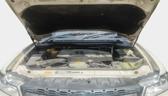 2016 Tata Safari Storme 2.2 VX 4X2, Diesel, Manual, 1,11,206 km, exterior