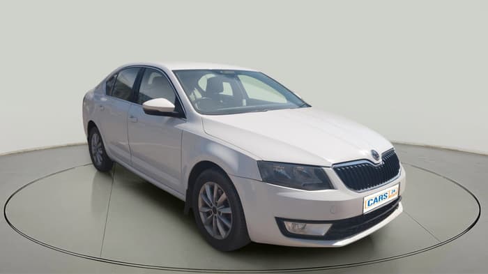 2014 Skoda Octavia AMBITION 2.0 TDI AT, Diesel, Automatic, 1,11,640 km, exterior