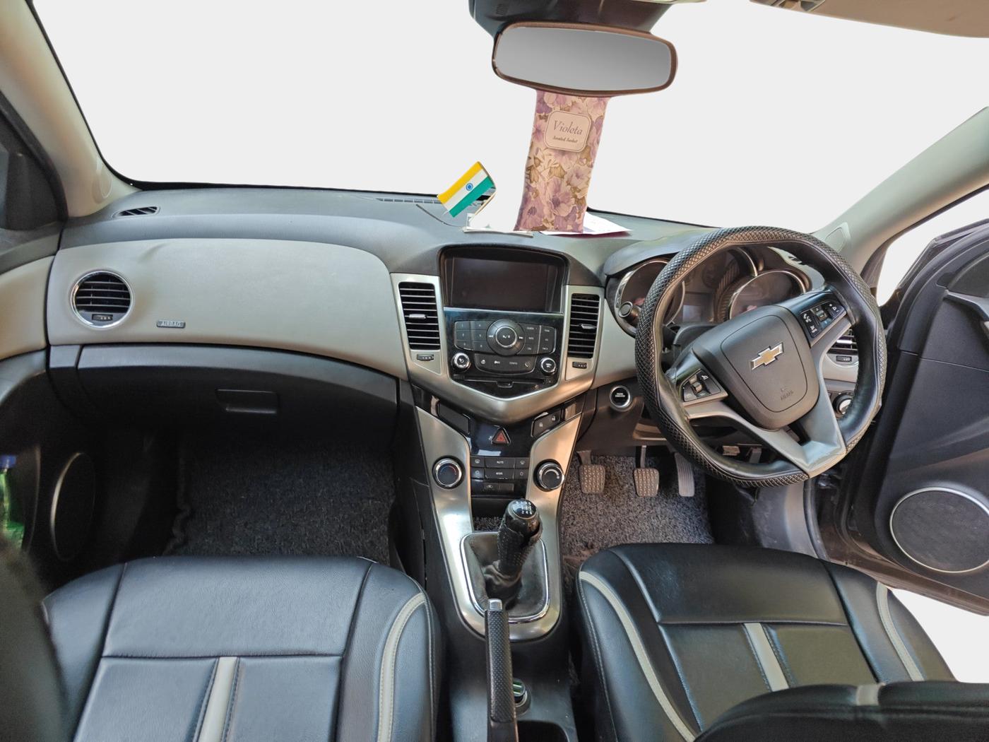2016 Chevrolet Cruze LTZ, Diesel, Manual, 2,48,005 km, interior