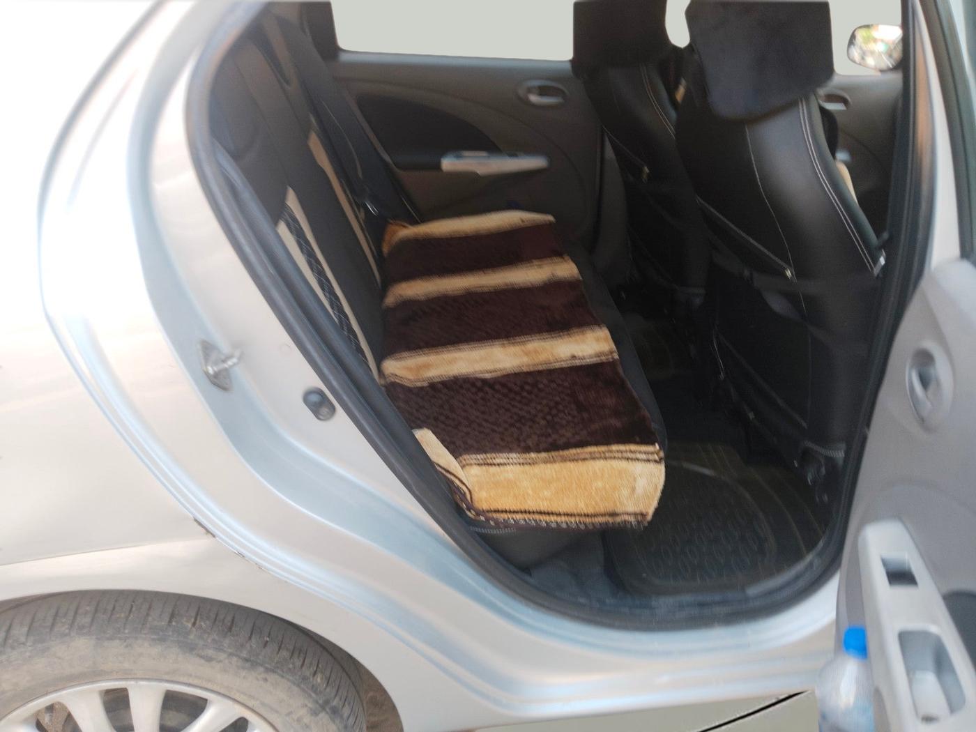 2011 Toyota Etios V, Petrol, Manual, 70,490 km, interior