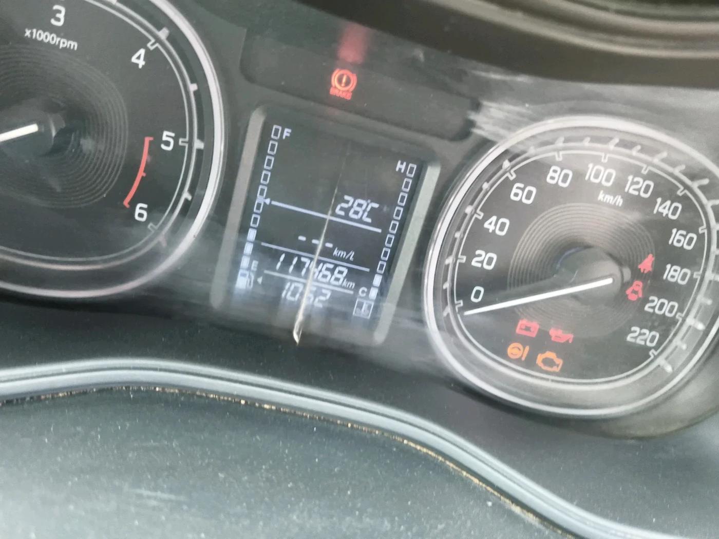 2017 Maruti Vitara Brezza ZDI, Diesel, Manual, 1,17,468 km, interior