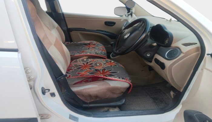 2010 Hyundai i10 MAGNA 1.2, Petrol, Manual, 83,364 km, interior