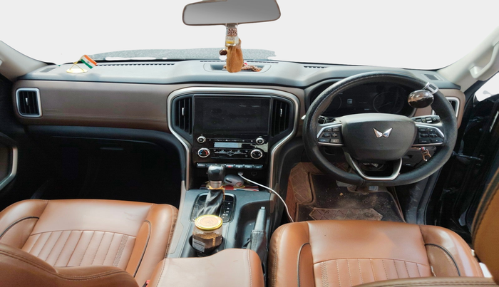 2023 Mahindra SCORPIO-N Z6 DIESEL AT 2WD 7 STR, Diesel, Automatic, 30,883 km, interior