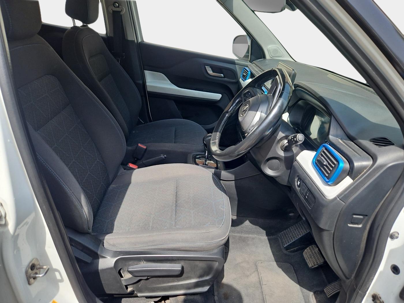 2021 Tata PUNCH CREATIVE IRA AMT 1.2 RTN DUAL TONE, Petrol, Automatic, 38,267 km, interior