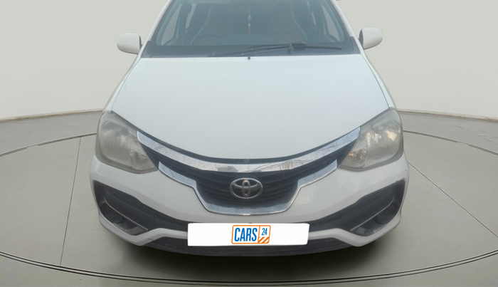 2011 Toyota Etios V, Petrol, Manual, 1,55,595 km, exterior