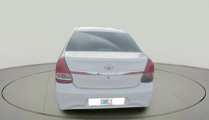 2011 Toyota Etios V, Petrol, Manual, 1,55,595 km, exterior