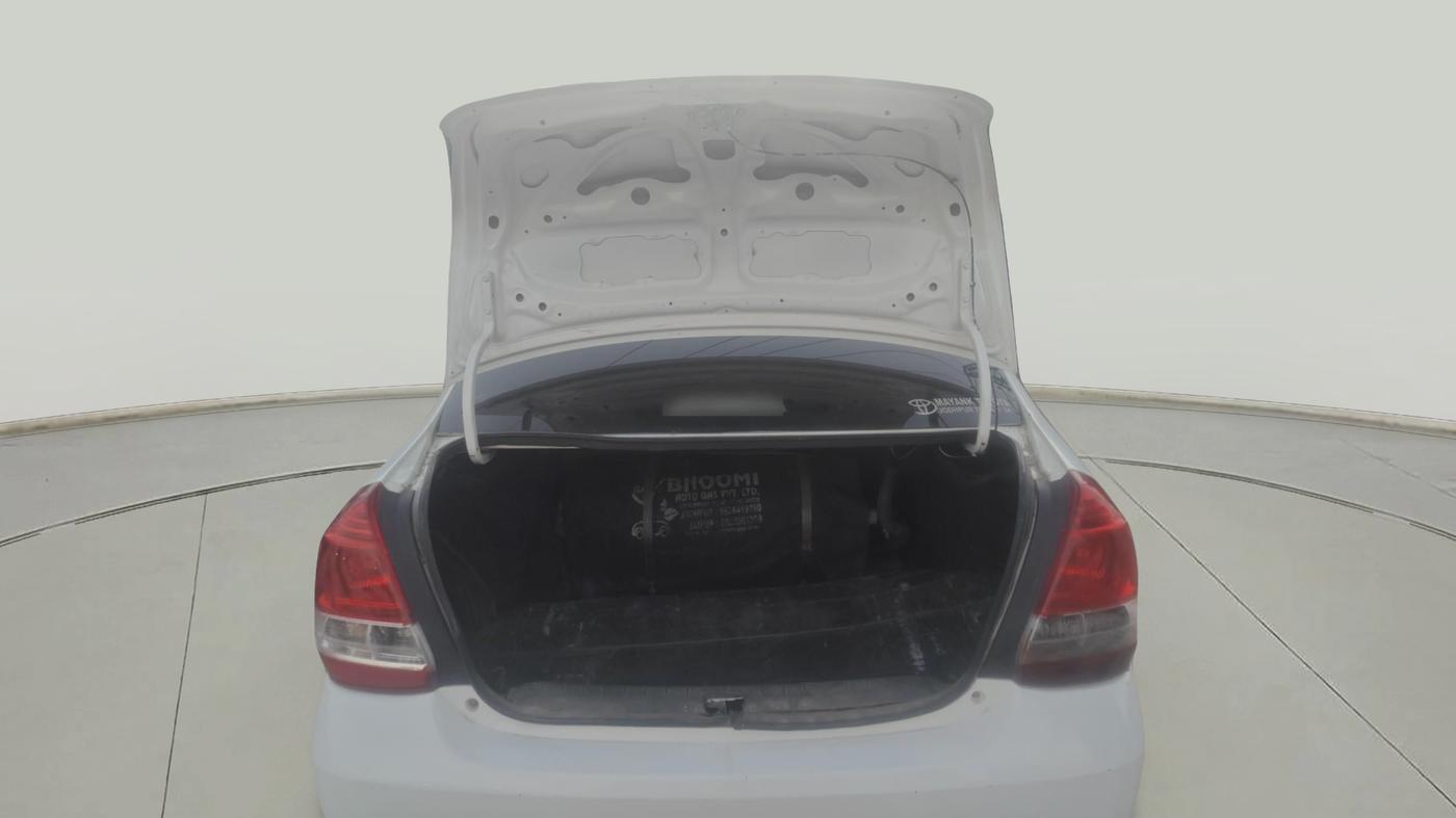 2011 Toyota Etios V, Petrol, Manual, 1,55,890 km, exterior