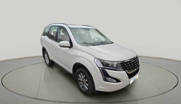 2019 Mahindra XUV500 W9, Diesel, Manual, 1,16,484 km, exterior