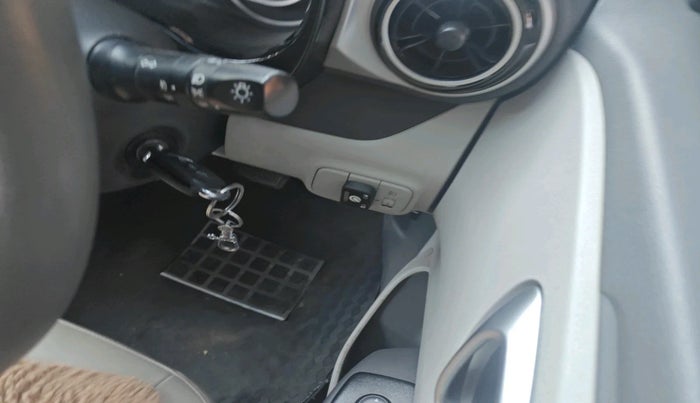 2020 Hyundai GRAND I10 NIOS SPORTZ AMT 1.2 KAPPA VTVT, Petrol, Automatic, 84,658 km, interior