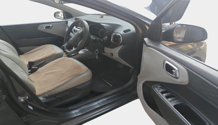 2020 Hyundai GRAND I10 NIOS SPORTZ AMT 1.2 KAPPA VTVT, Petrol, Automatic, 84,658 km, interior