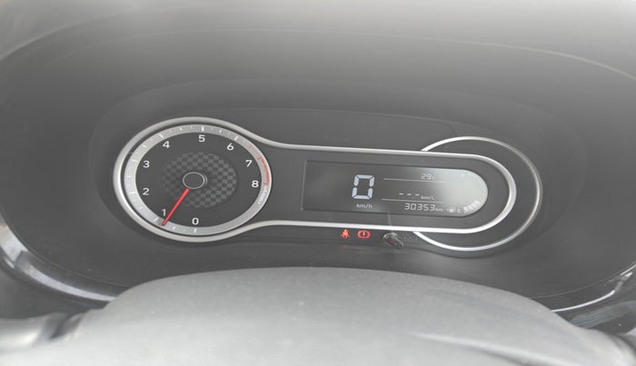 2022 Hyundai GRAND I10 NIOS SPORTZ 1.2 KAPPA VTVT, Petrol, Manual, 30,353 km, interior