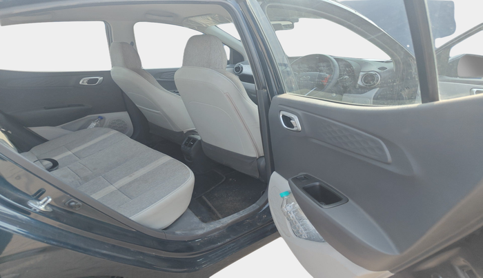 2022 Hyundai GRAND I10 NIOS SPORTZ 1.2 KAPPA VTVT, Petrol, Manual, 30,353 km, interior