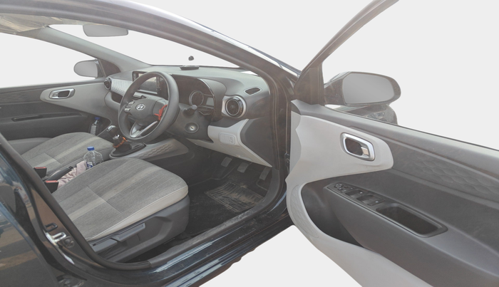 2022 Hyundai GRAND I10 NIOS SPORTZ 1.2 KAPPA VTVT, Petrol, Manual, 30,353 km, interior